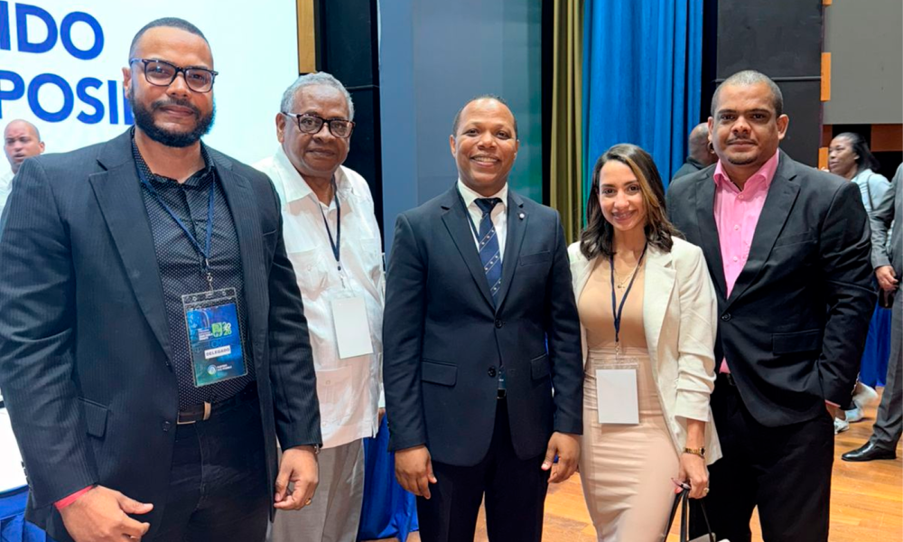 José Tineo ha desempeñado un papel importante en la organización interna y en la defensa de los valores institucionales de País Posible.